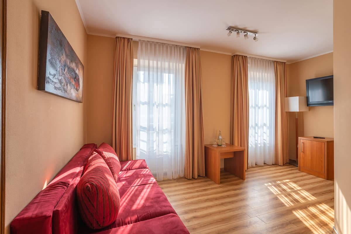 Coffres-forts dans les chambres, rideaux occultants, Wi-Fi gratuit