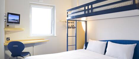 Individueel gemeubileerd, een bureau, een laptopwerkplek