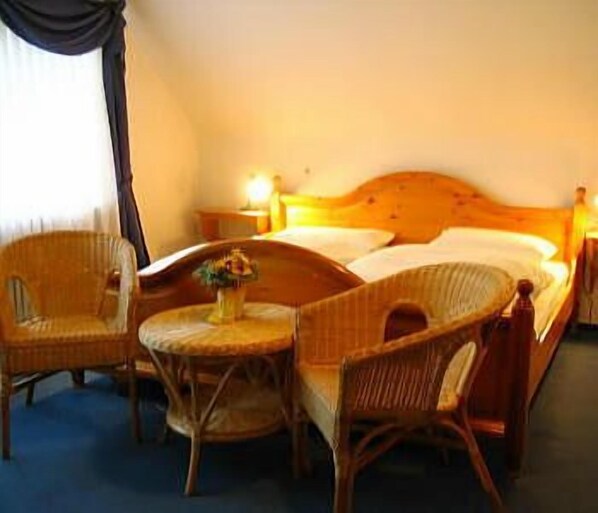 Individually furnished, desk, soundproofing, iron/ironing board