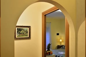 Minibar, coffres-forts dans les chambres, Wi-Fi gratuit