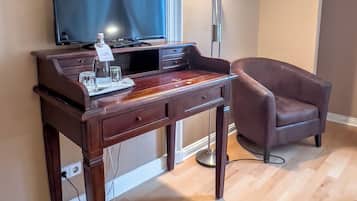 Standard Double Room | Individually decorated, blackout curtains, free cots/infant beds