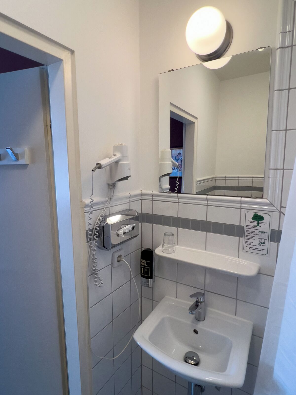 Photo - Hotel-Maison Am Olivaer Platz