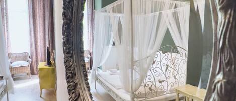 標準雙人房 | 獨特設計、遮光窗簾/窗簾、免費嬰兒床、免費 Wi-Fi