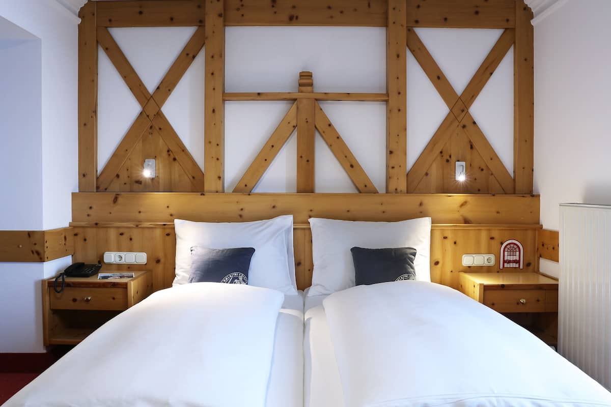 Tweepersoonskamer | 2 slaapkamers, een minibar, een kluis op de kamer, gratis wifi