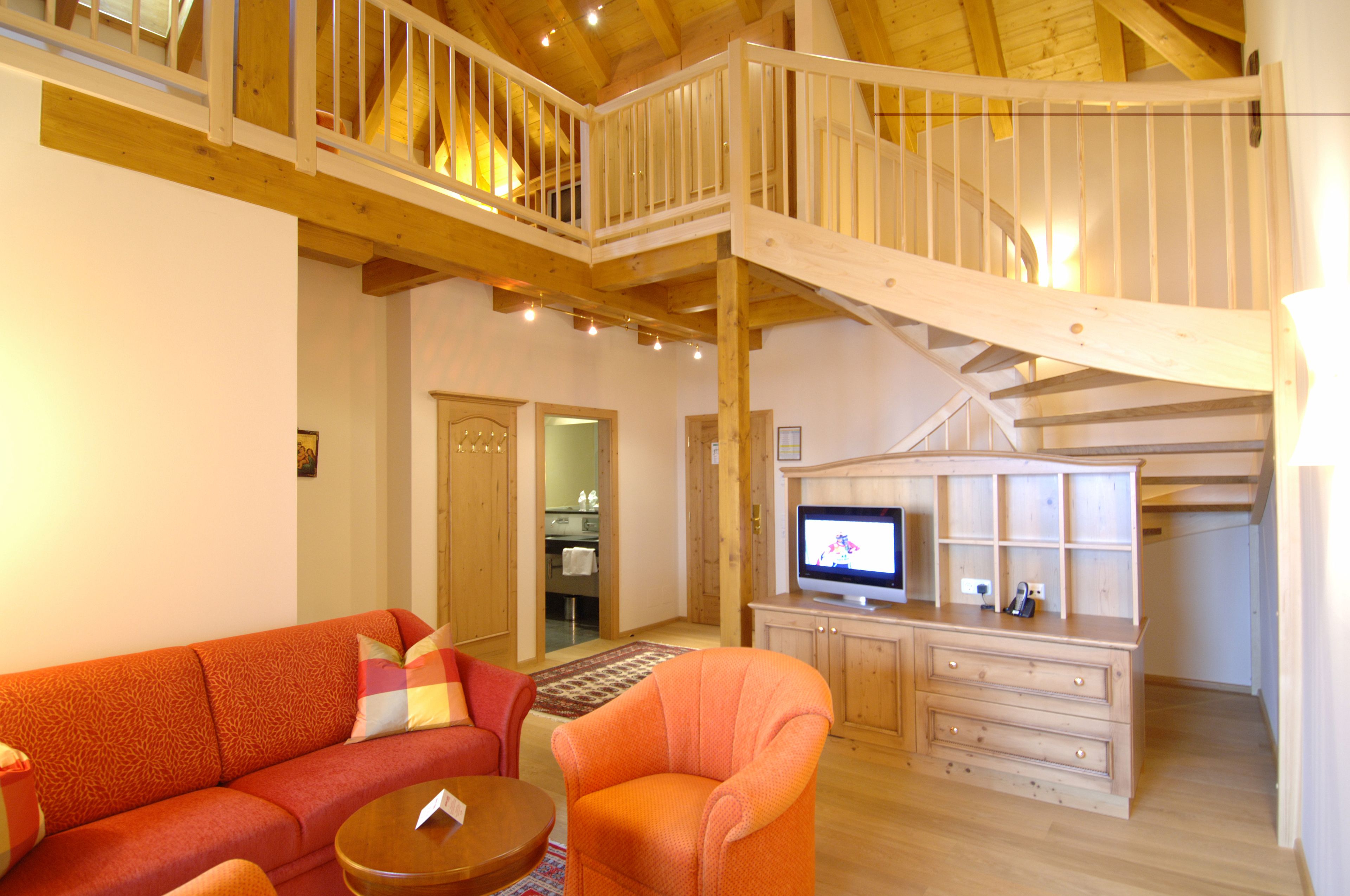 comfort suite, 1 bedroom | 1 bedroom, minibar, in-room safe, free wifi