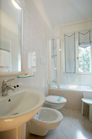 Free toiletries, hair dryer, bidet, towels - Ca' San Rocco (Venice)