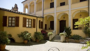 Courtyard - Martelletti (Cocconato)