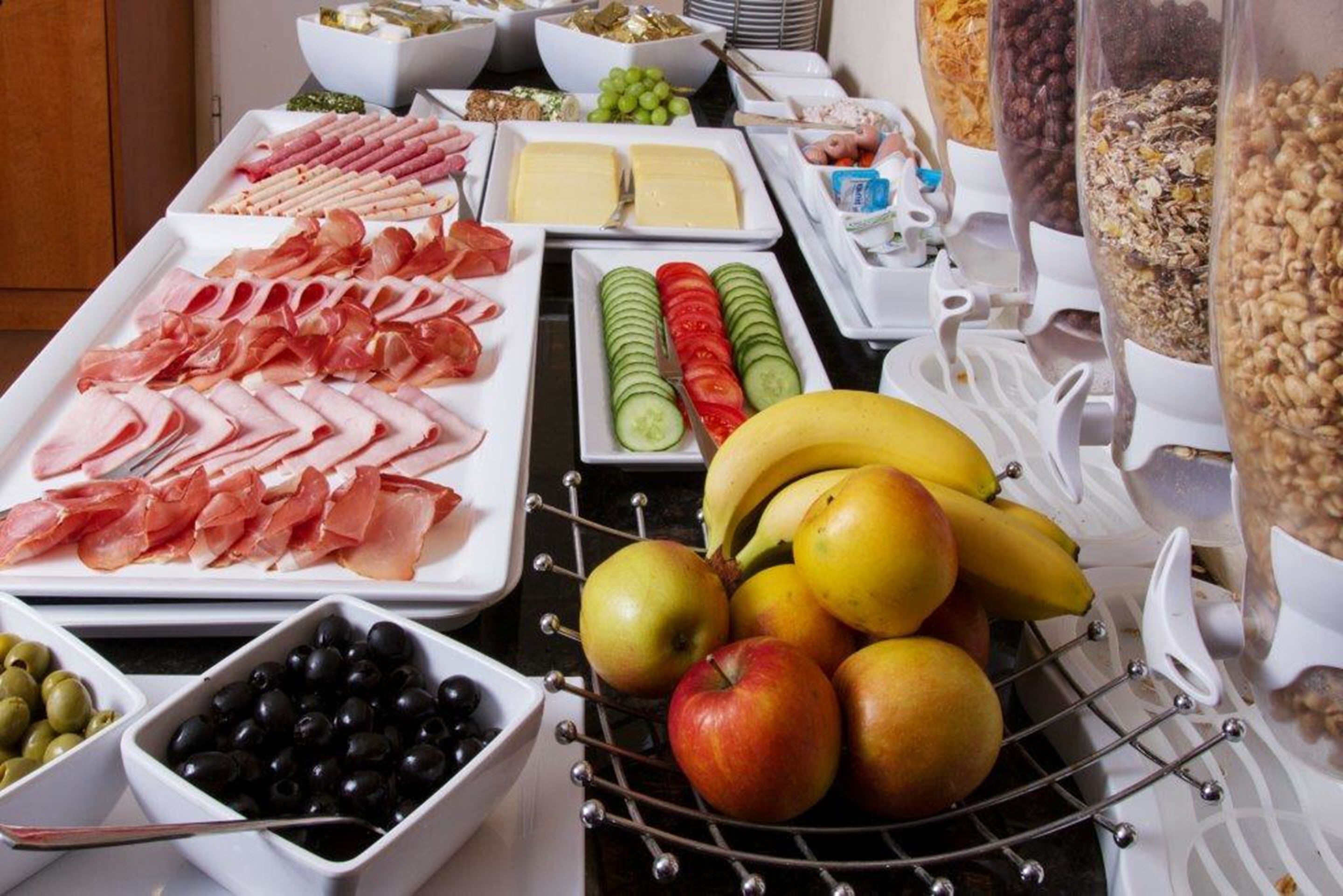 Desayuno estilo bufé