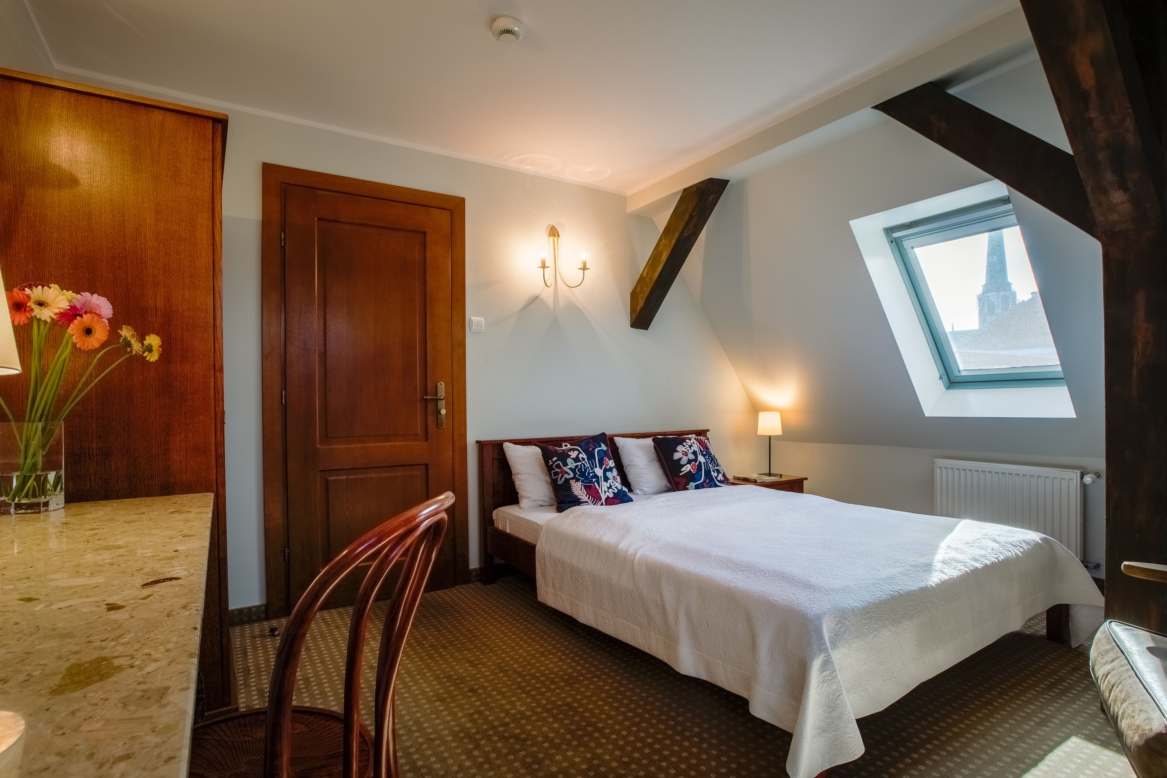 1 bedroom, in-room safe, blackout curtains, free wifi