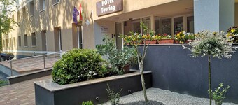 Touring Hotel
