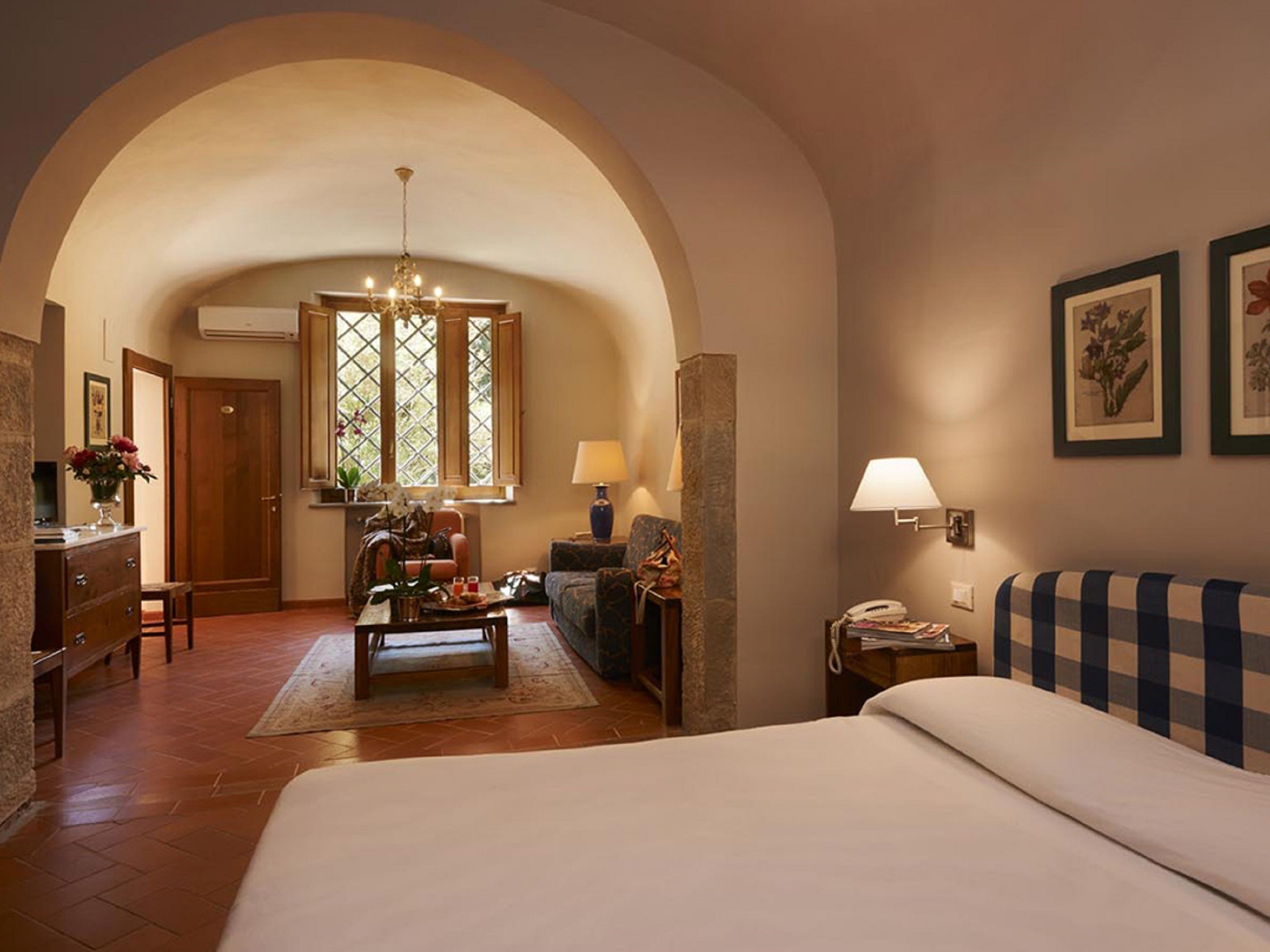 frette italian sheets, minibar, in-room safe, individually decorated