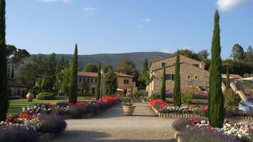 Entrada de la propiedad