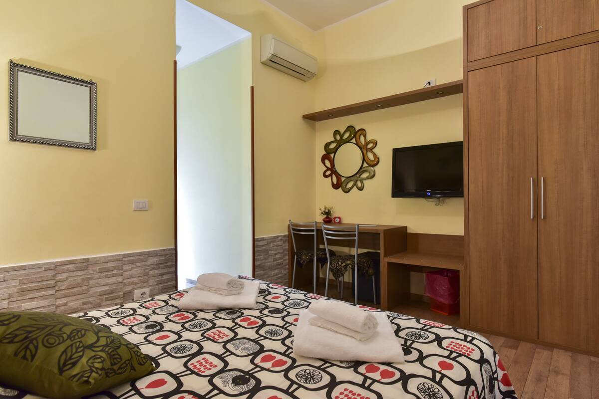 Romantic Double Room, 1 Bedroom, Smoking