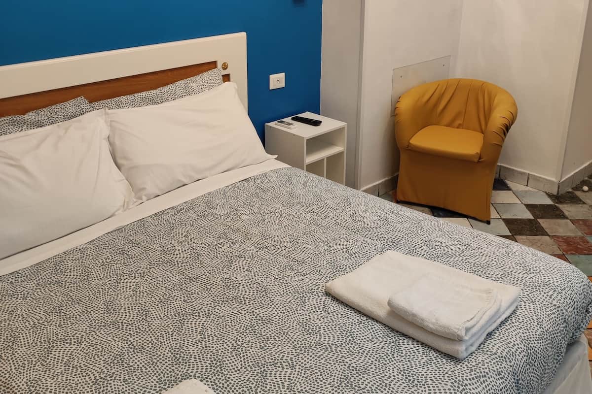 Habitación estándar con 2 camas individuales, 2 camas individuales, para no fumadores | Sábanas italianas Frette, ropa de cama de alta calidad y edredón