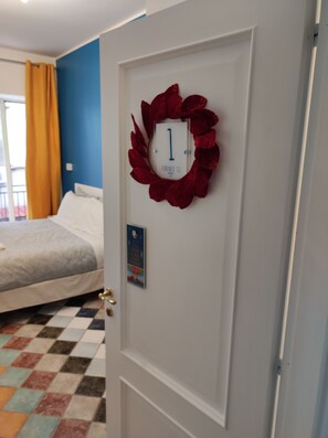 Standard Twin Room, 2 Twin Beds, Non Smoking | Frette Italian sheets, premium bedding, down comforters - Firenze 32 (Naples)