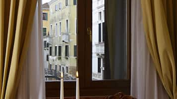 Double or Twin Room, Canal View | Minibar, in-room safe, desk, iron/ironing board