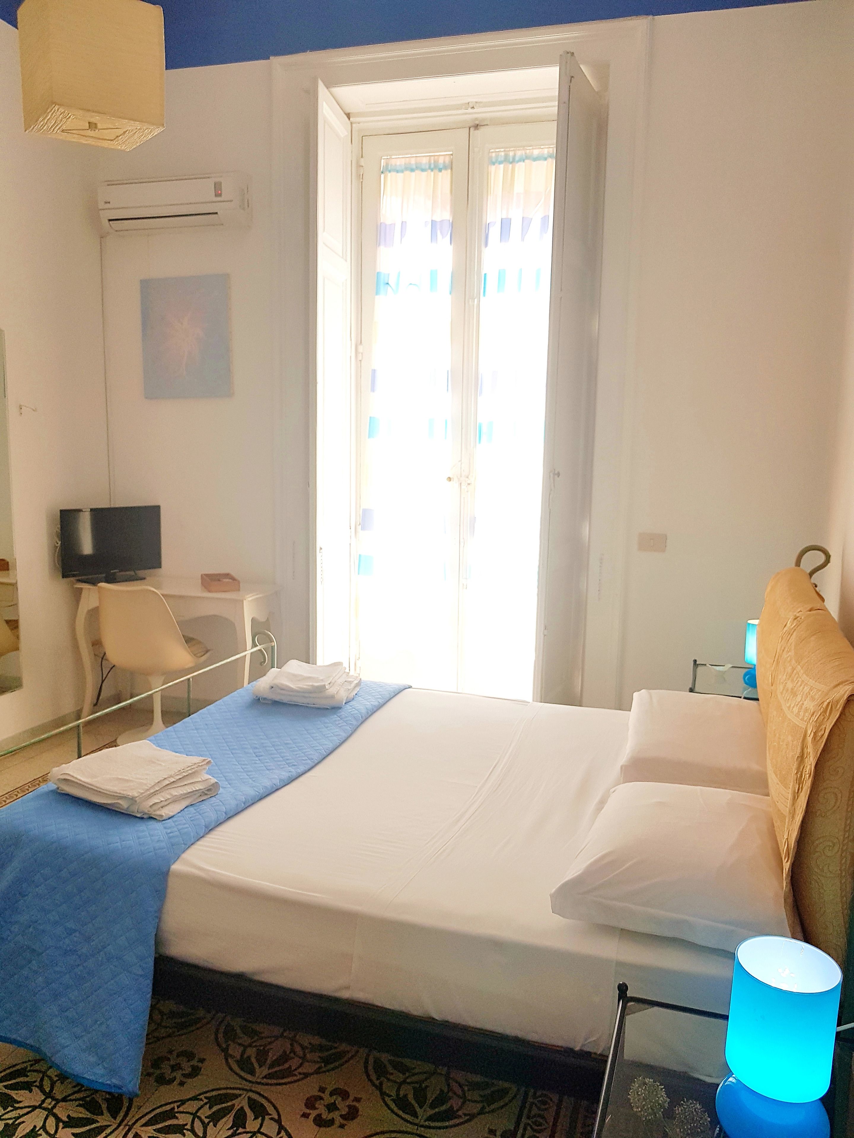 In-room safe, desk, iron/ironing board, free WiFi