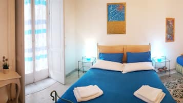 In-room safe, desk, iron/ironing board, free WiFi
