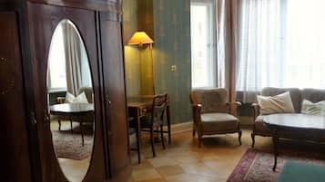 In-room safe, desk, iron/ironing board, free WiFi