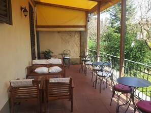 Terrace/patio - Sangaggio House B&B (Florence)