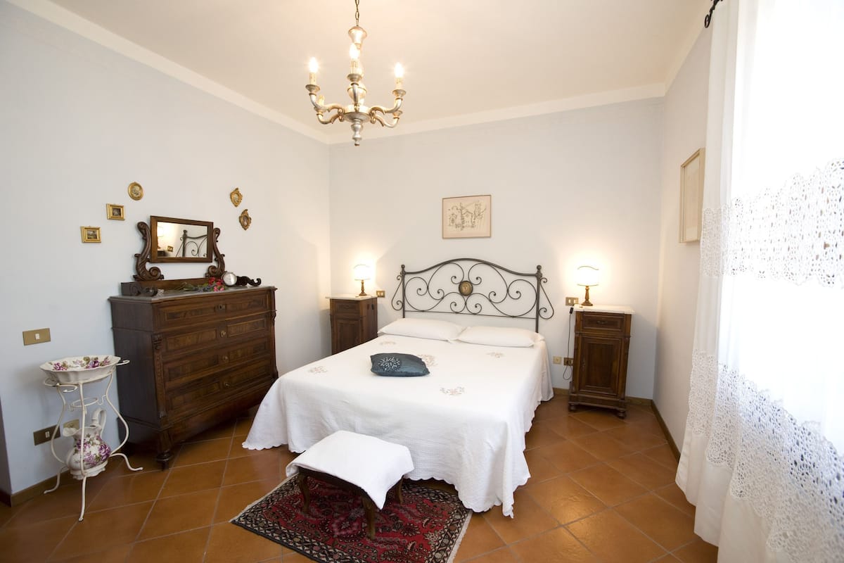 Apartment, 1 Bedroom | Egyptian cotton sheets, premium bedding, down duvets, pillow-top beds