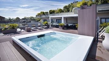 Idromassaggio all'aperto