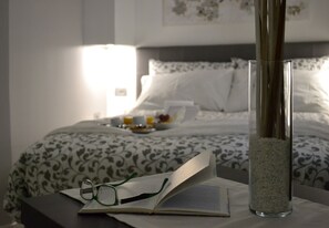 Minibar, coffres-forts dans les chambres, bureau, Wi-Fi gratuit