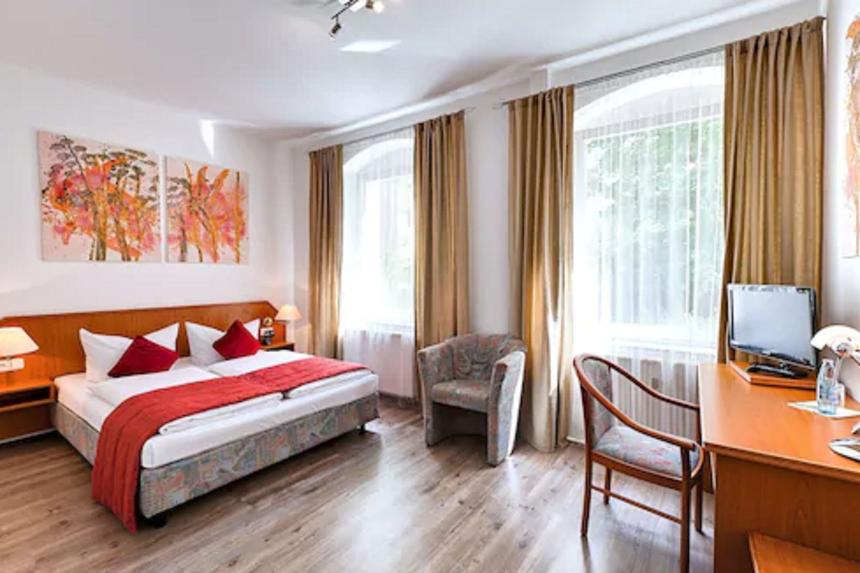 Sábanas de algodón egipcio, ropa de cama hipoalergénica y escritorio 