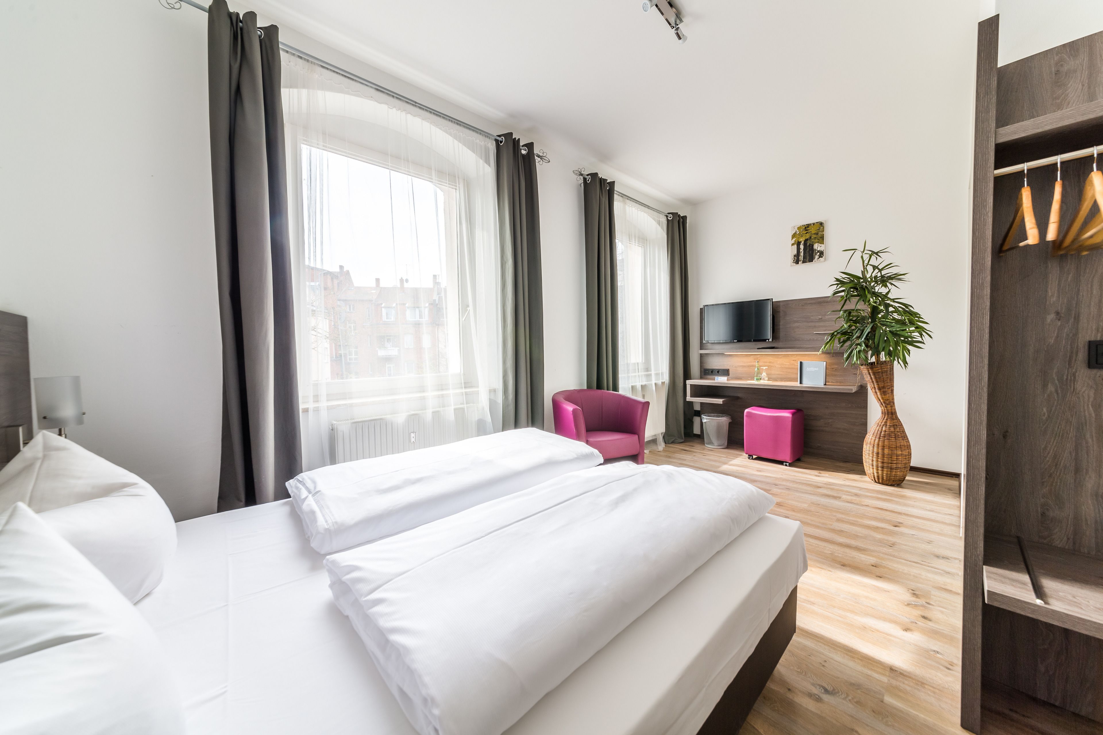 comfort double room | egyptian cotton sheets, hypo-allergenic bedding, desk, laptop workspace