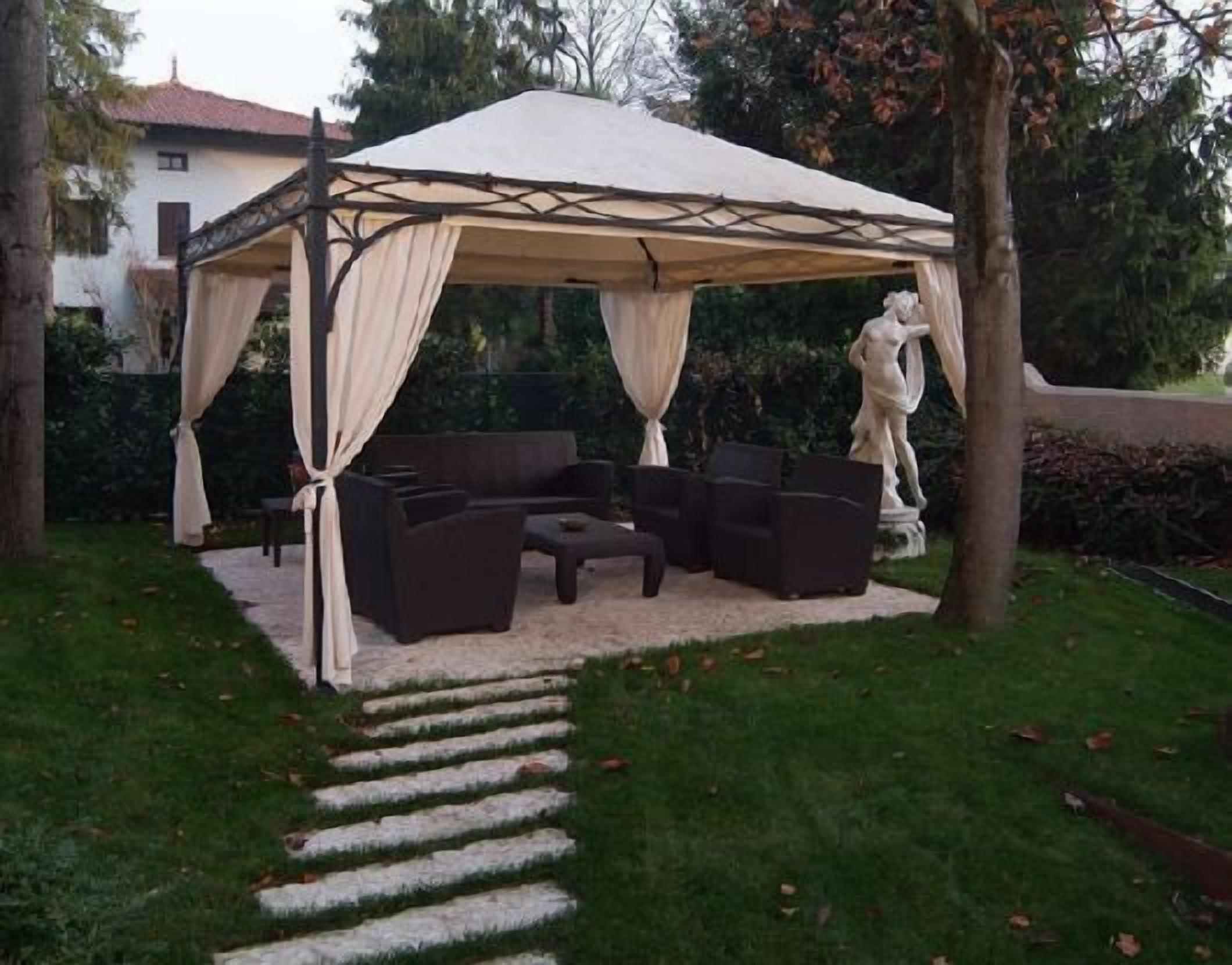 gazebo