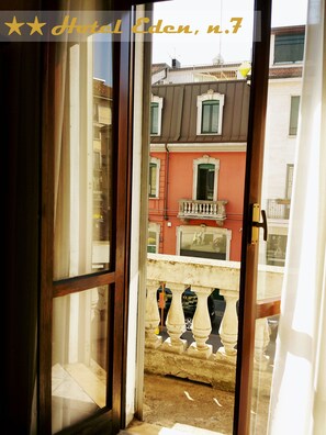 ห้องซิงเกิล | ระเบียง