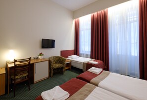 标准房 | 客房内保险箱、隔音、熨斗/熨板、婴儿床