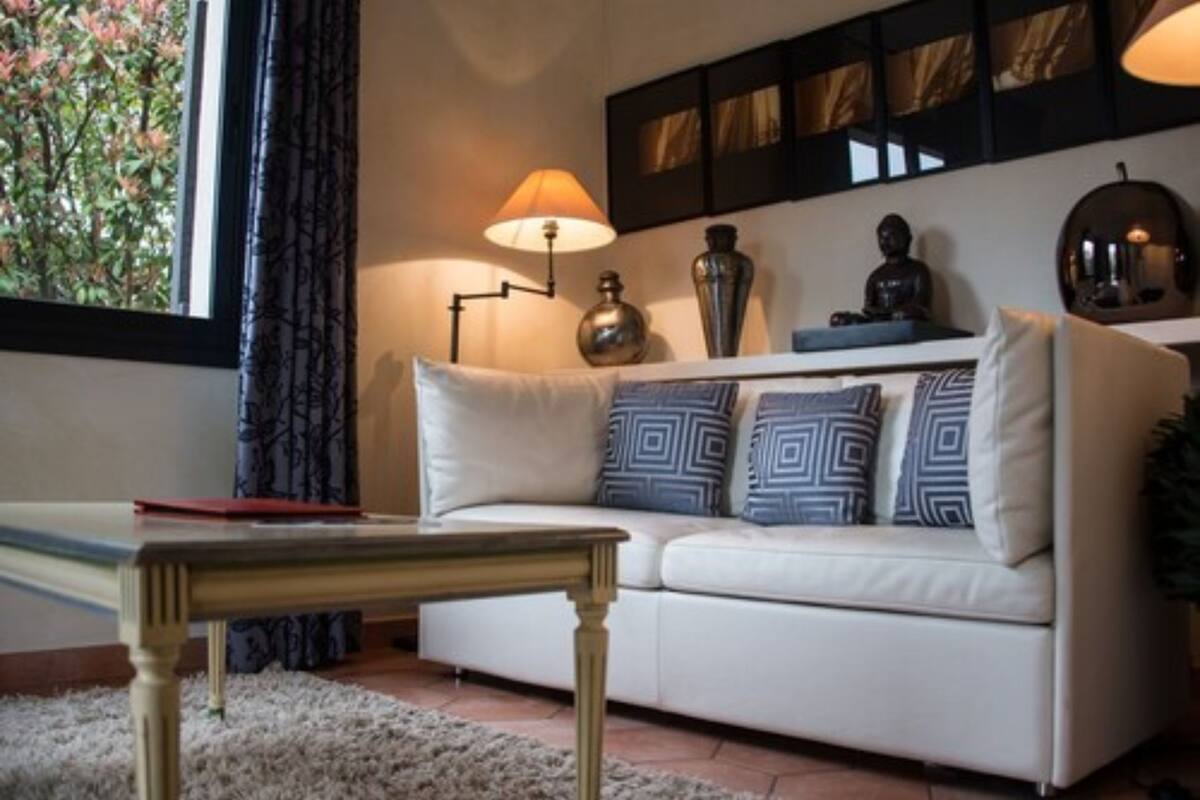 junior suite | premium bedding, minibar, in-room safe, individually decorated