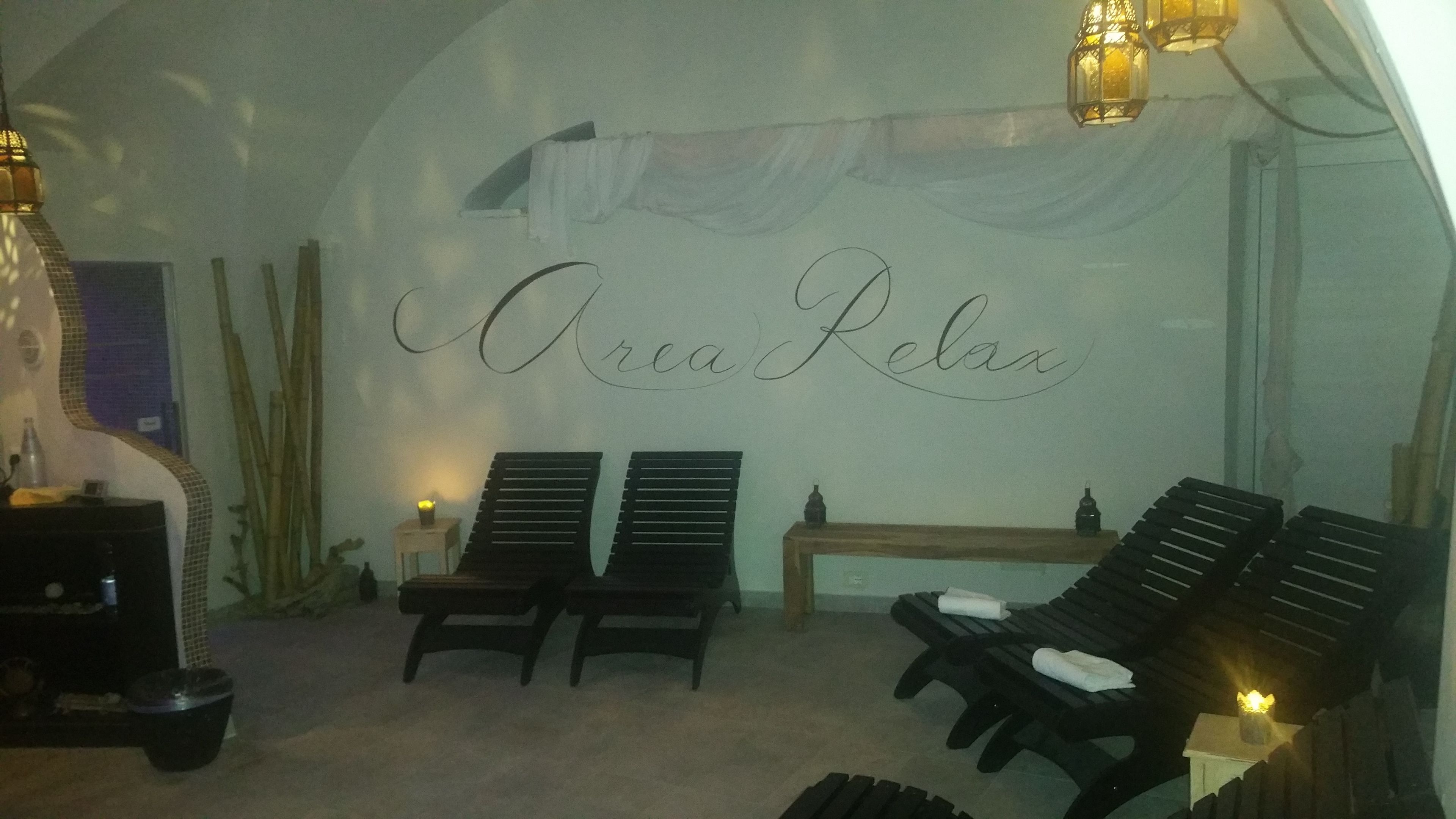 sauna, hot tub, turkish bath/hammam, body treatments, body wraps