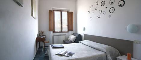 Kahden hengen huone, oma kylpyhuone | Egyptinpuuvillaiset lakanat, Select Comfort -patjalliset sängyt