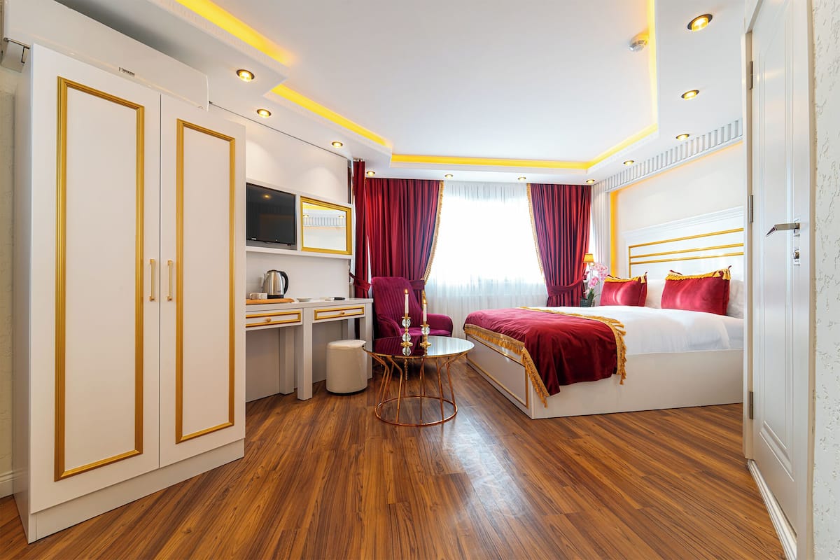 Exclusive Double Room, Sea View | 1 bilik tidur, cadar kapas Mesir, peralatan tempat tidur premium