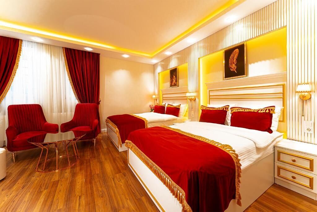 Deluxe Suite | Egyptian cotton sheets, premium bedding, down duvets
