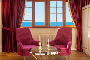 Tremannsrom – exclusive, sjøutsikt | Sengetøy i egyptisk bomull, sengetøy av topp kvalitet og dundyner