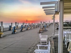 Beach - Ping Pong (Rome)