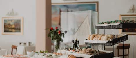 Desayuno buffet incluido todos los días