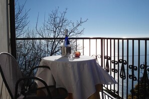 Outdoor dining - Nido degli Dei (Agerola)