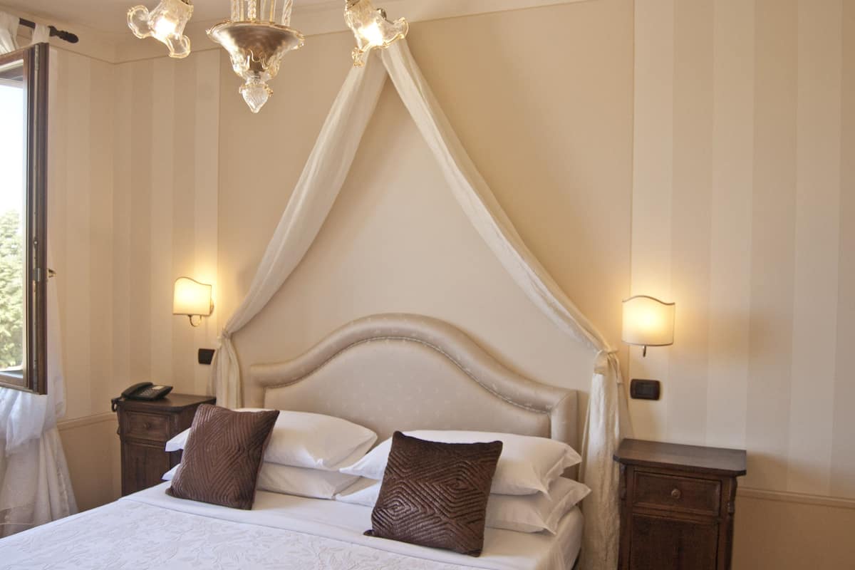 Double Room Single Use