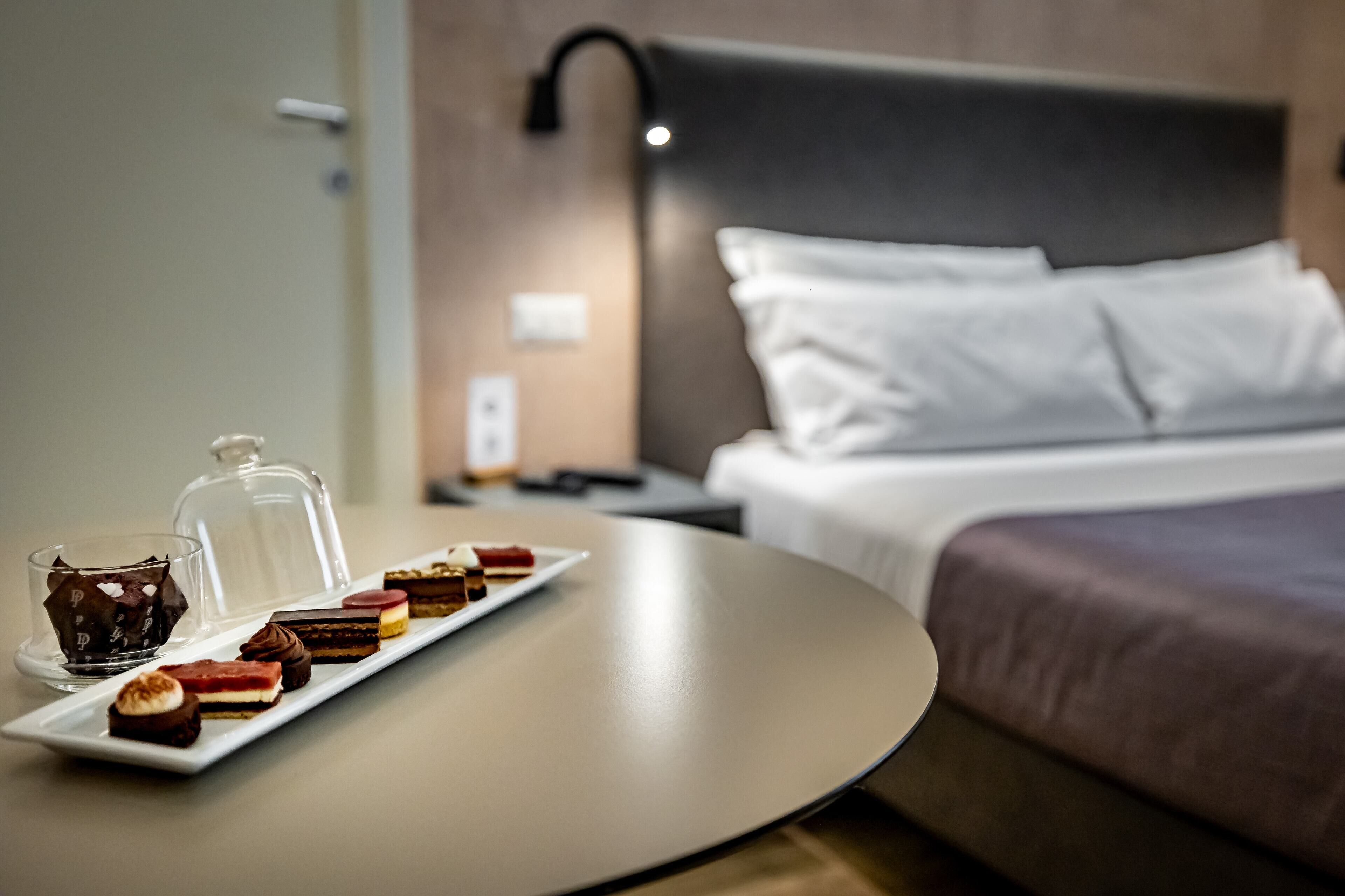 Standard Double Room | Down duvets, in-room safe, desk, laptop workspace