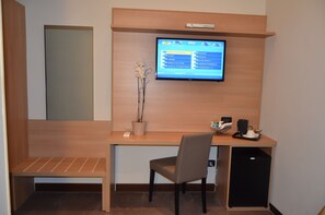 Double Room | In-room business centre