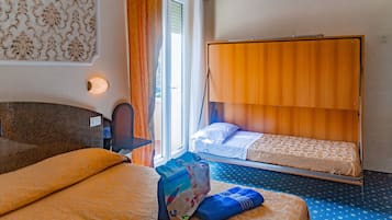 Chambre Triple Supérieure | Coffres-forts dans les chambres, bureau, chambres insonorisées