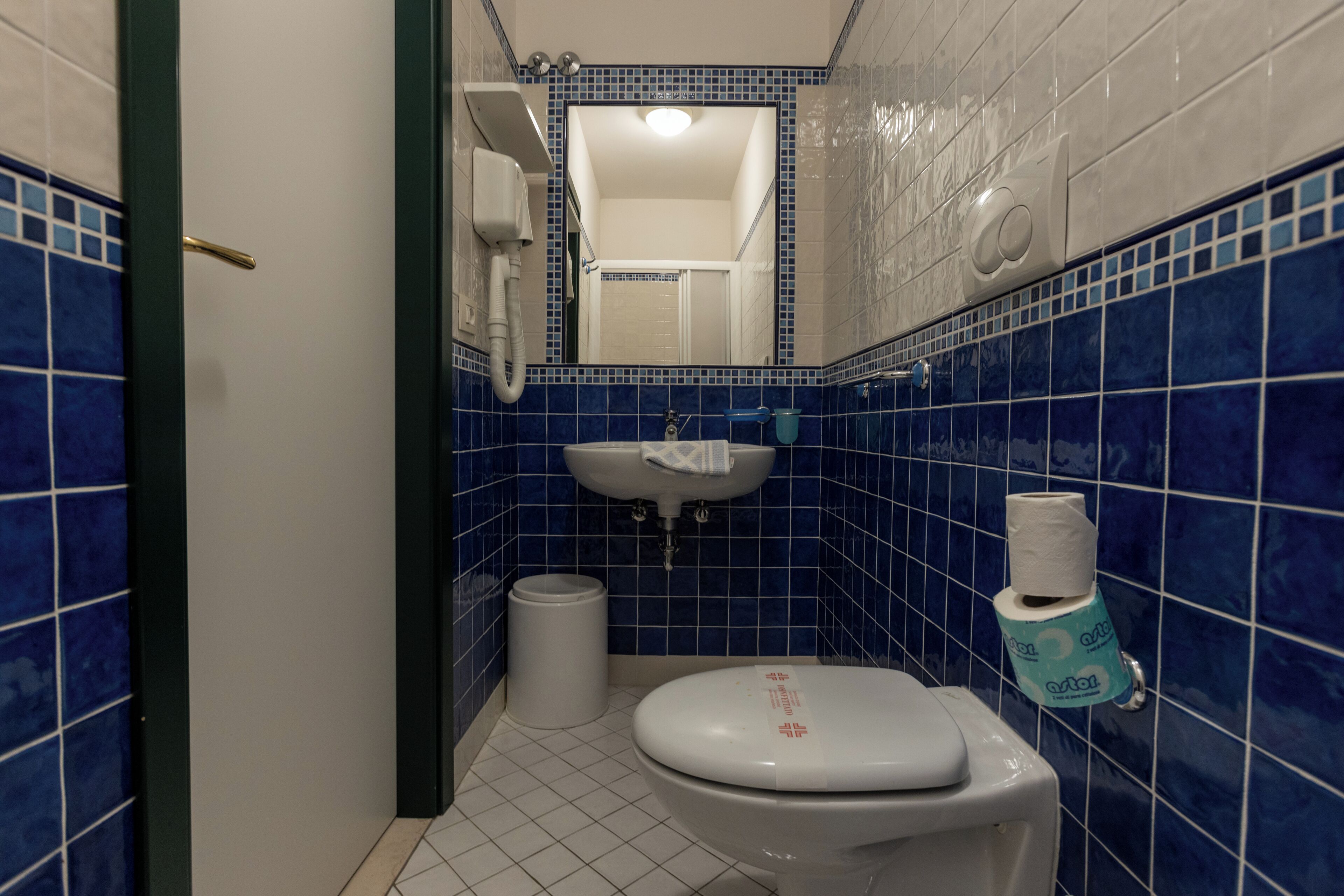 comfort quadruple room | bathroom | free toiletries, hair dryer, towels