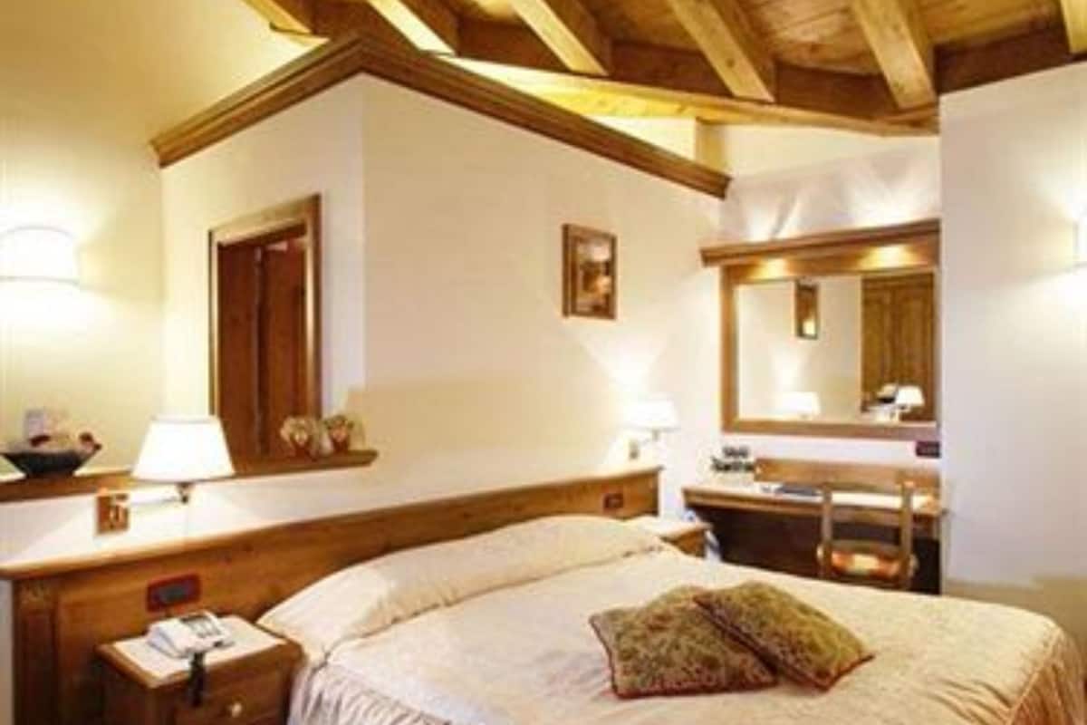 Premium bedding, down comforters, Select Comfort beds, minibar