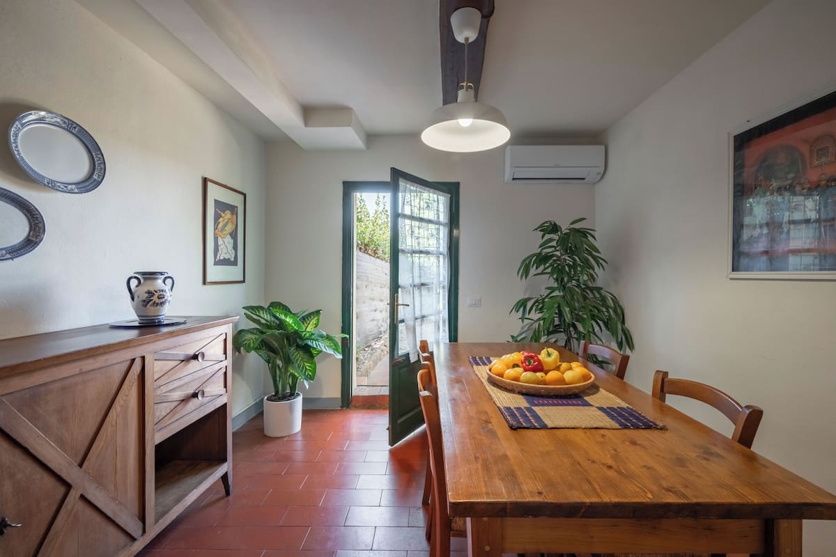 Junior Apartment, 2 Bedrooms (Melograno) | Living area | TV