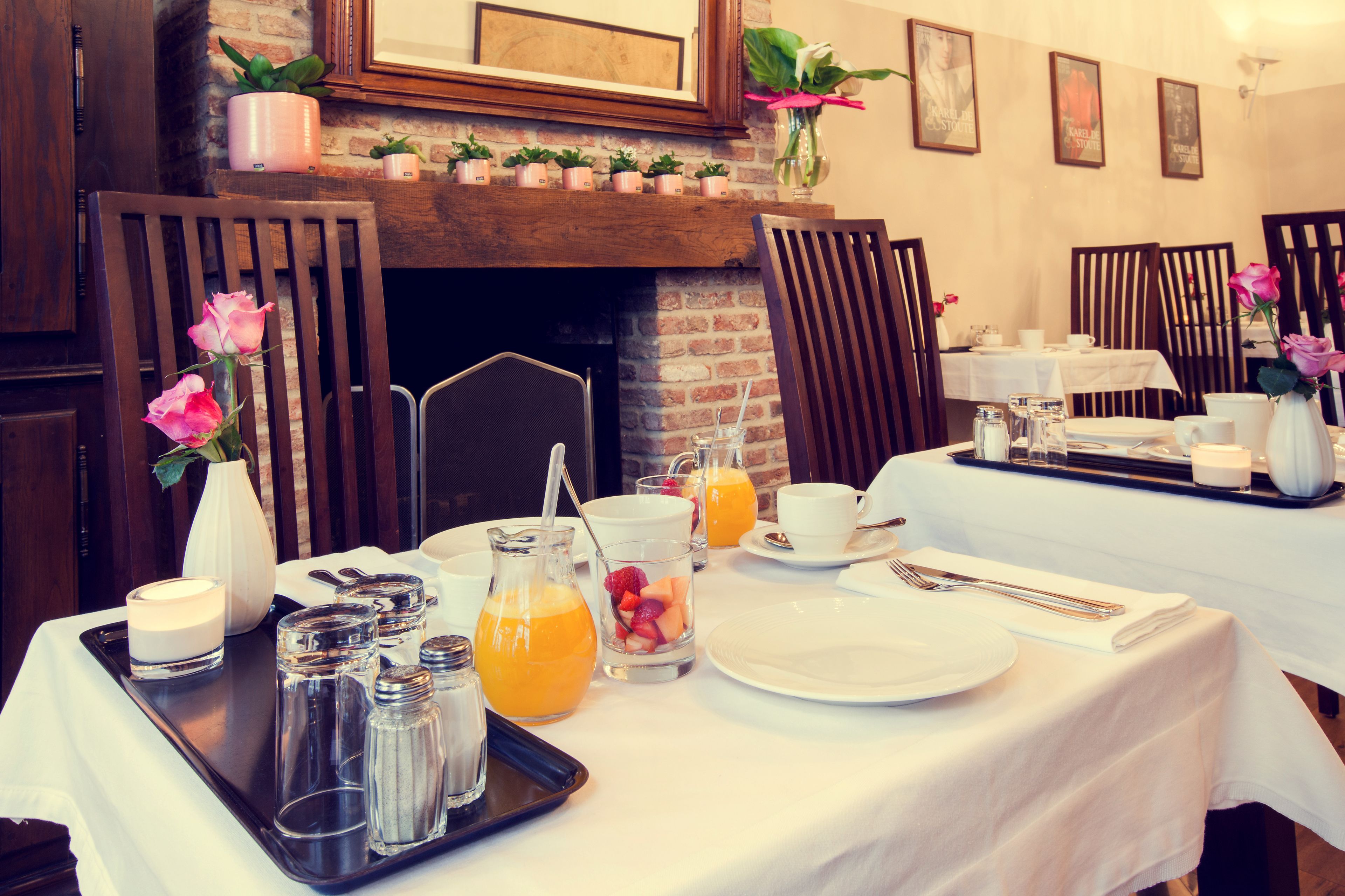 daily buffet breakfast (eur 15 per person)