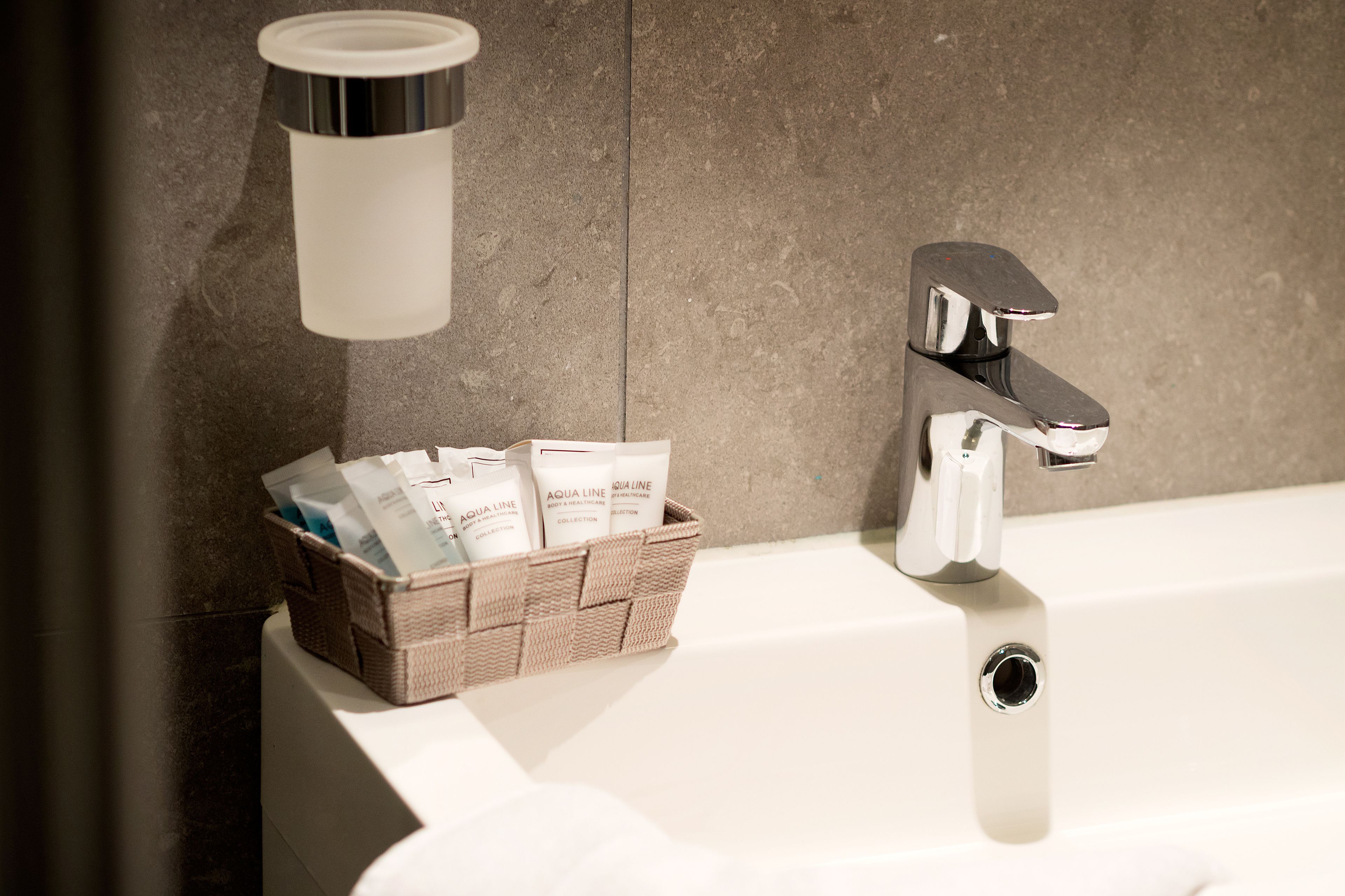 family room | bathroom shower